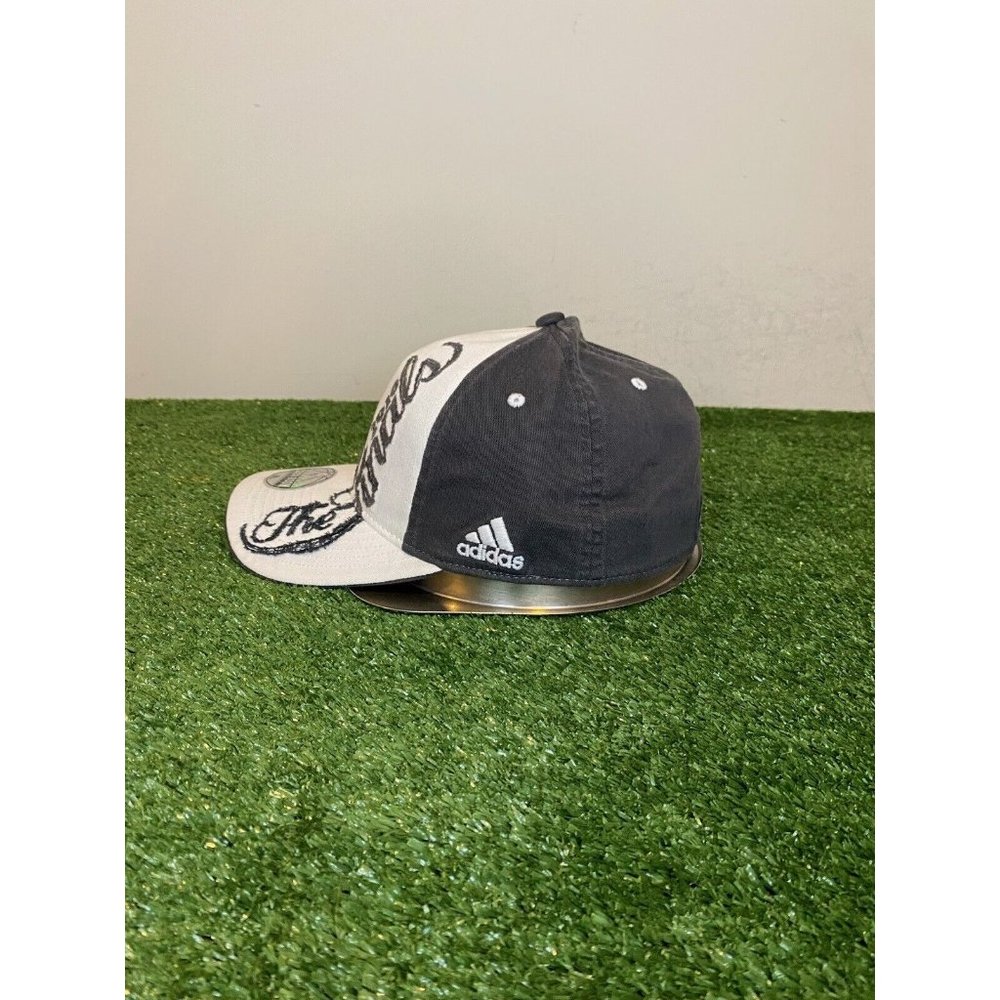 Retro adidas Los Angeles Laker 2010 NBA Final Locker Room OSFA fitted hat NWT - Picture 4 of 12